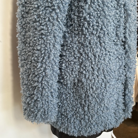 Beautiful NorthStyle blue mid length coat. Size M - Picture 4 of 5